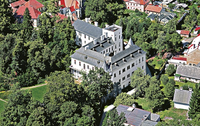 zámek pardubice.jpg